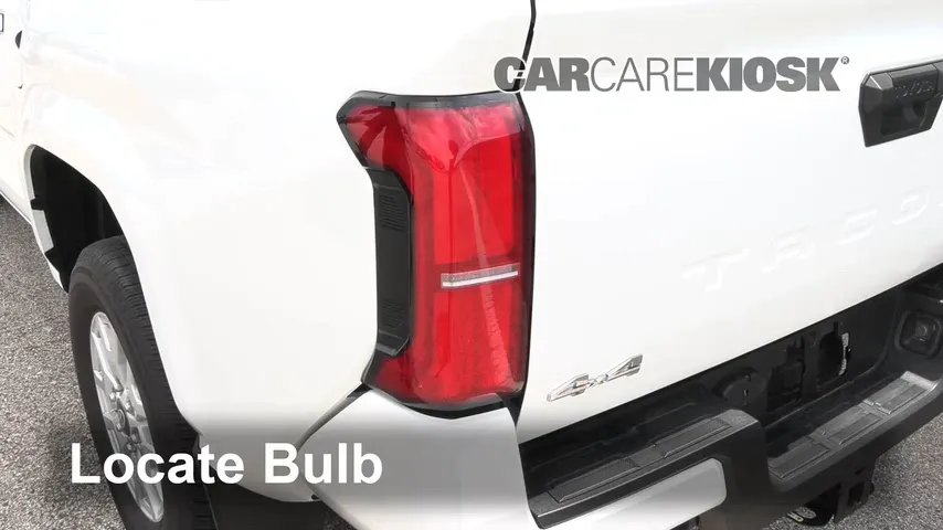 2024 Toyota Tacoma SR 2.4L 4 Cyl. Turbo Éclairage Feux de position arrière (remplacer ampoule)